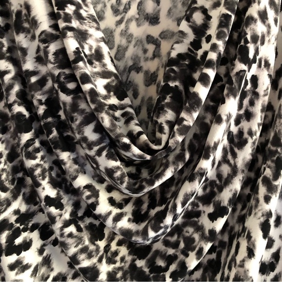 Rachel Rachel Roy Draped Front Long Sleeve Pullover 1X Black White - Picture 8 of 9